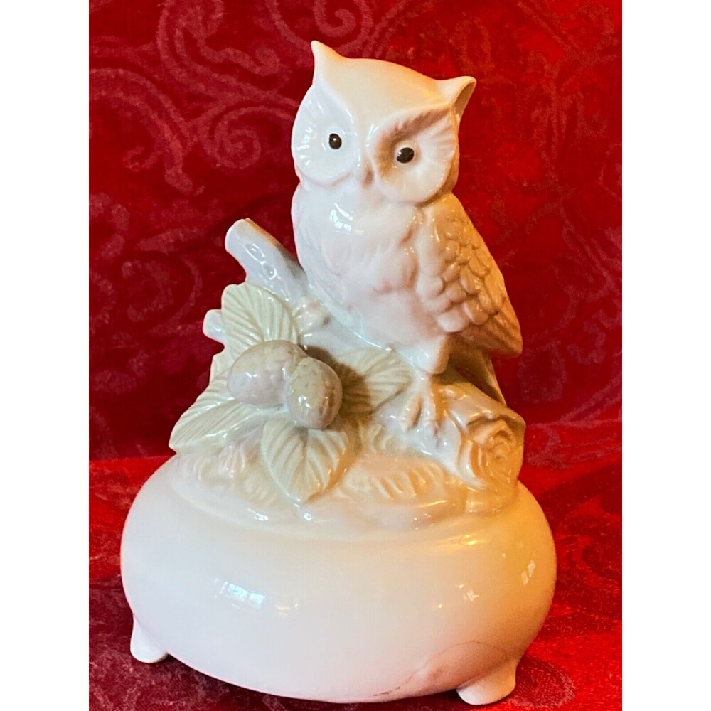 Music figurine ceramic owl works